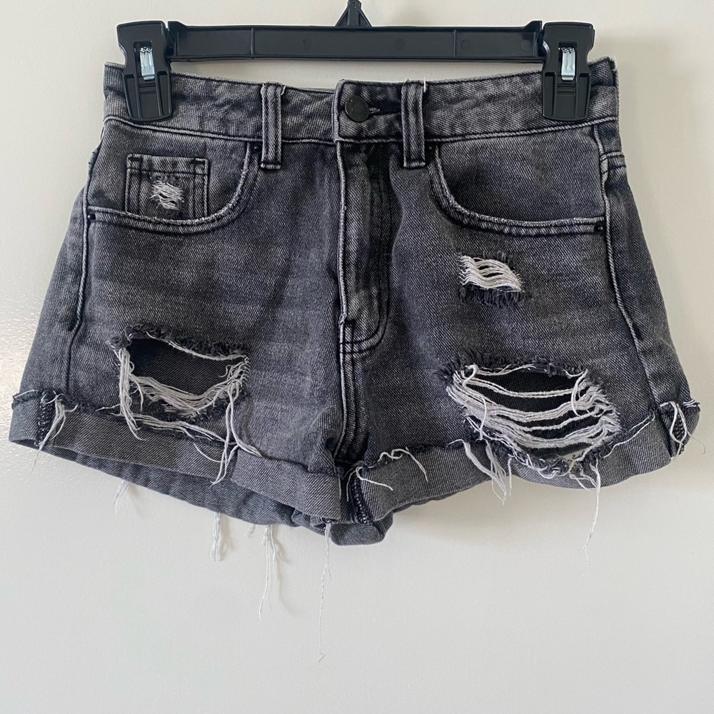 PacSun Black Mom Short Jean Shorts, 23
